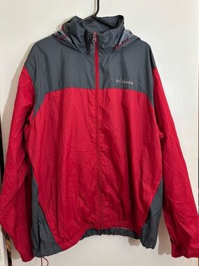 Columbia Red and Gray Hooded Windbreaker XL